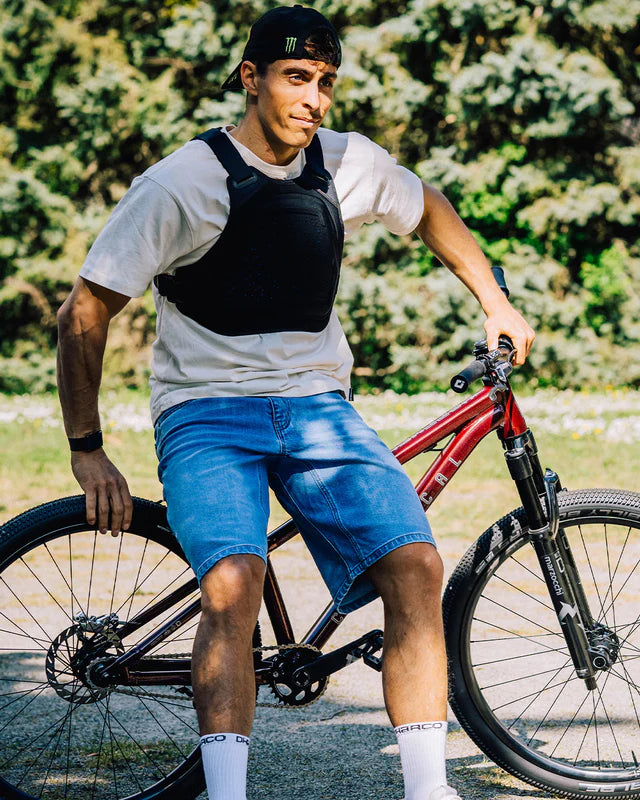 DHaRCO Gravity Vest