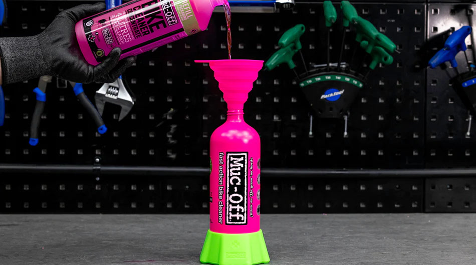 Muc-Off Collapsible Silicone Funnel