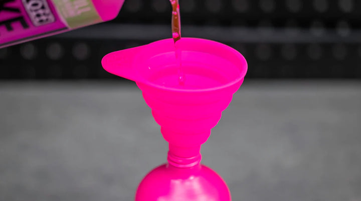 Muc-Off Collapsible Silicone Funnel