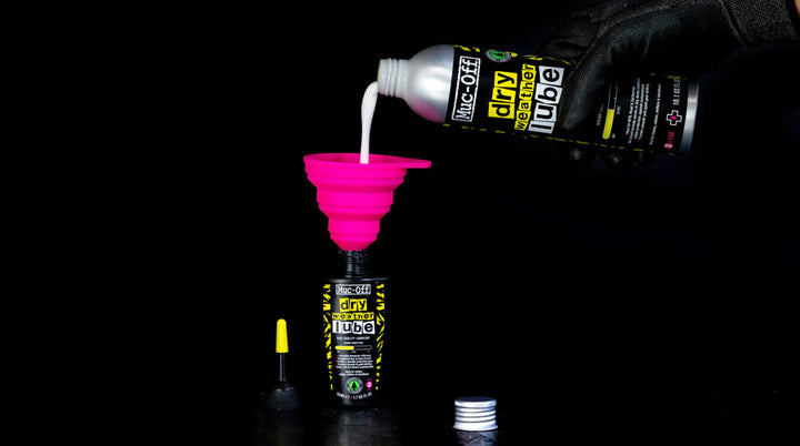 Muc-Off Mini Collapsible Silicone Funnel